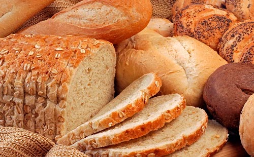 как отстирать жирное пятно хлебом
